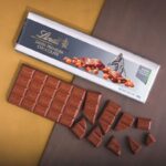 Lindt Swiss Dark Hazelnut 300G - Image 2