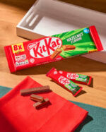 Kit Kat 2 Finger Hazelnut 8 Pack 165.6G - Image 2